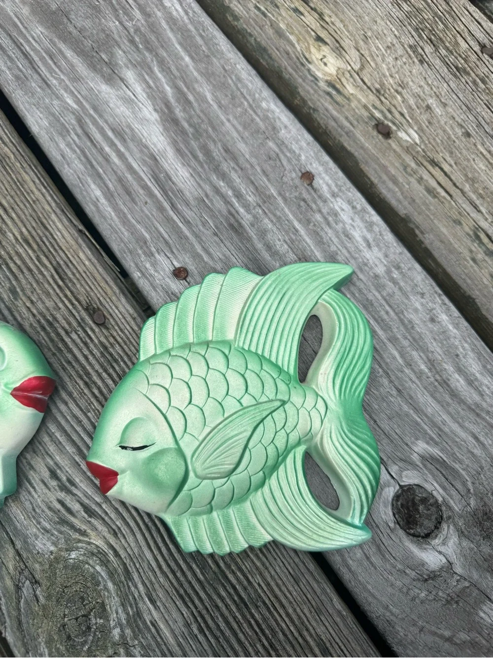 vintage 1954 Miller Studio chalkware fish wall plaques green red set bathroom